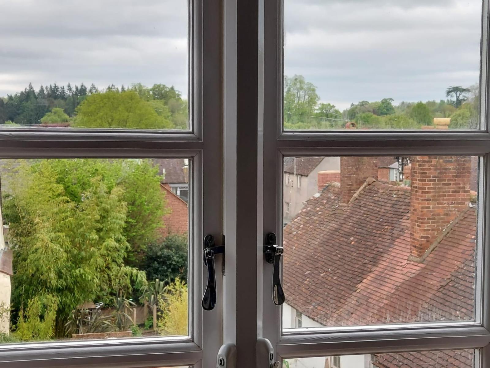 Ludlow Town Centre Apartments Exteriér fotografie